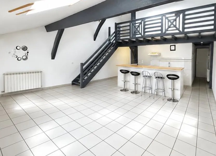 Appartement à louer, 82m², Peyrehorade