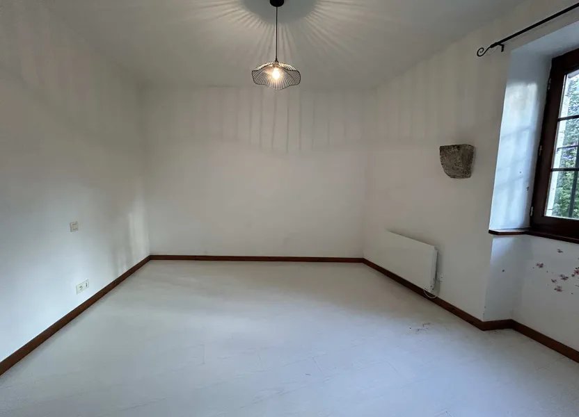 Appartement à louer, 57m², Bardos
