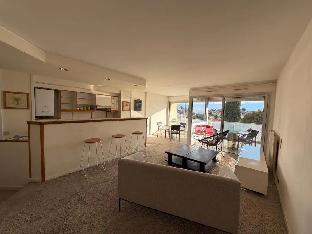 Appartement à louer, 72m², Antibes