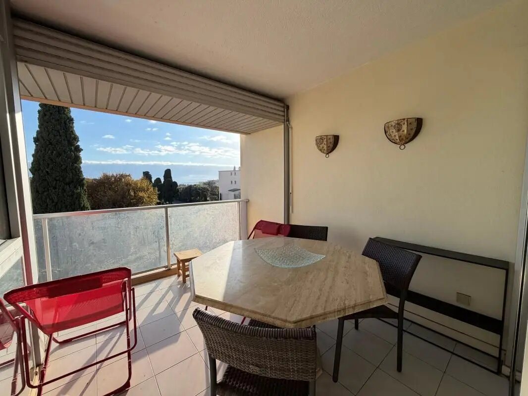 Appartement à louer, 72m², Antibes
