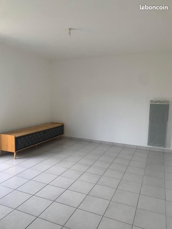 Appartement à louer, 41m², Montussan