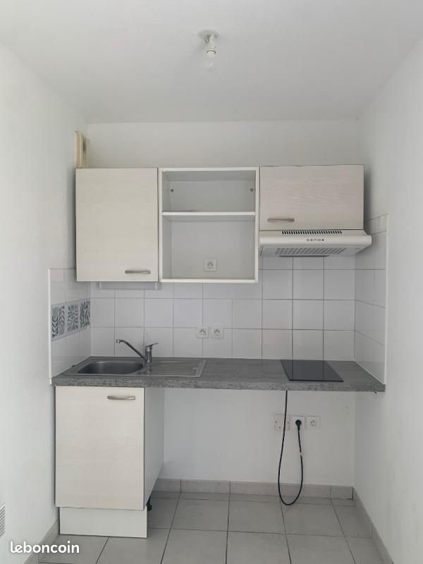 Appartement à louer, 41m², Montussan
