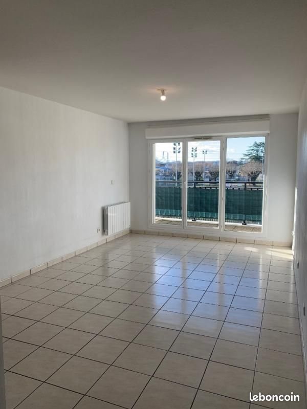 Appartement à louer, 49m², Terrasson-Lavilledieu