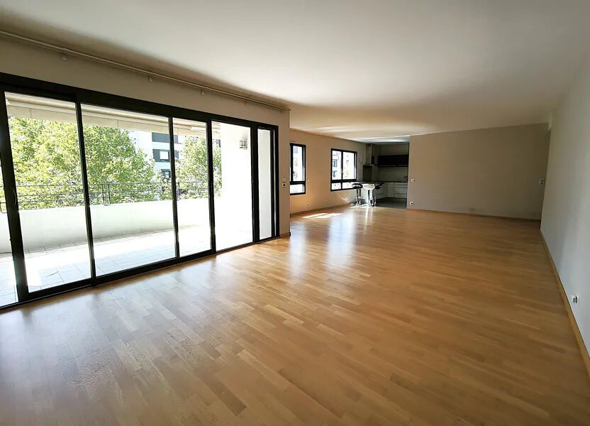 Appartement à vendre, 133m², Saint-Genis-Pouilly