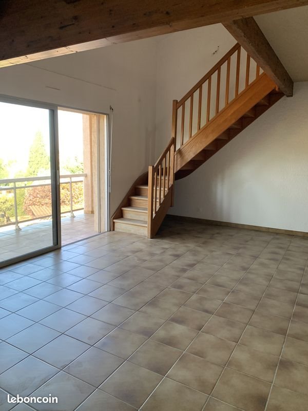 Appartement à louer, 61m², Hyères