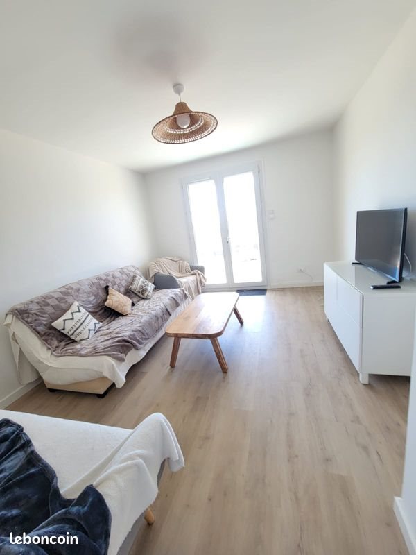Appartement à louer, 68m², Hyères