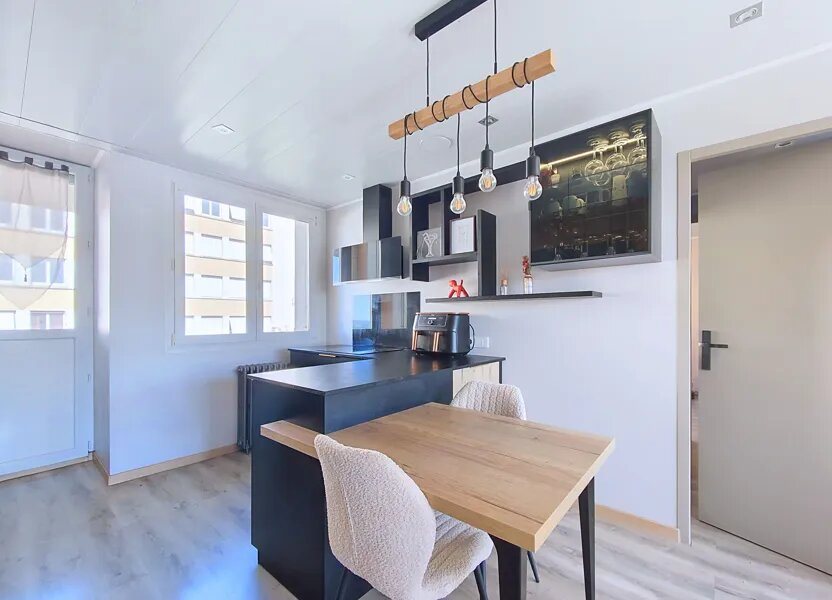 Appartement à vendre, 75m², Aurillac