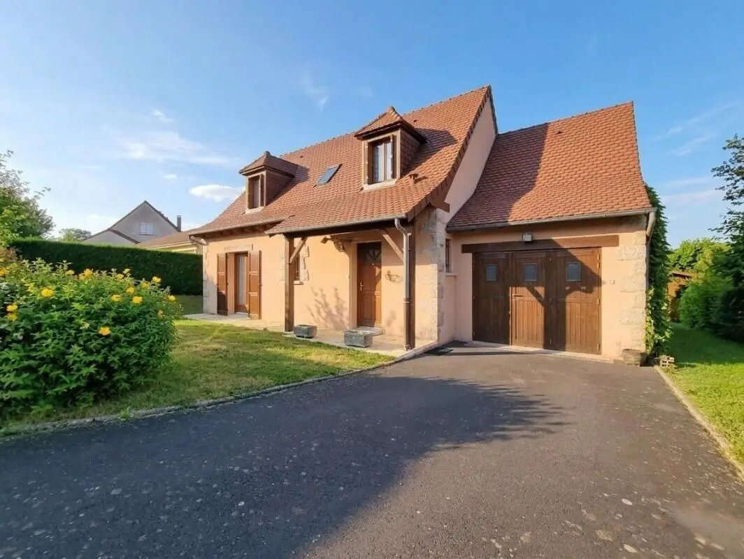 Maison à vendre, 90m², Arpajon-sur-Cère