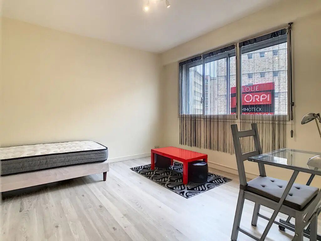 Appartement à louer, 25m², Aurillac