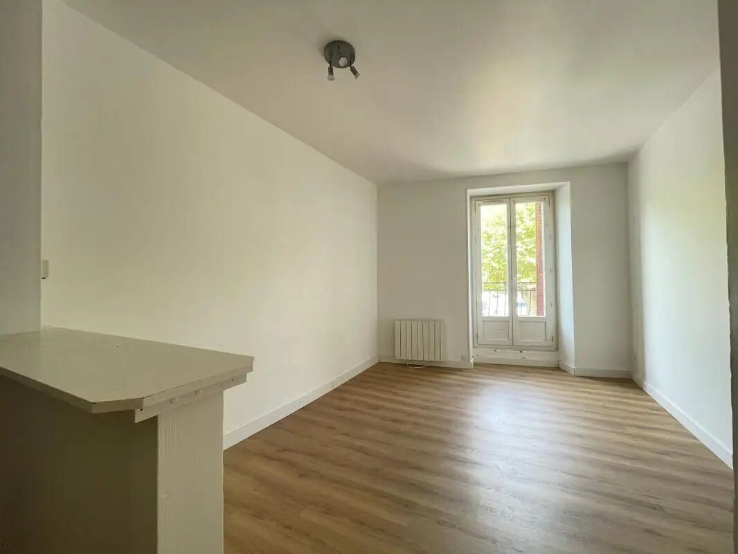Appartement à louer, 58m², Marcillac-Vallon