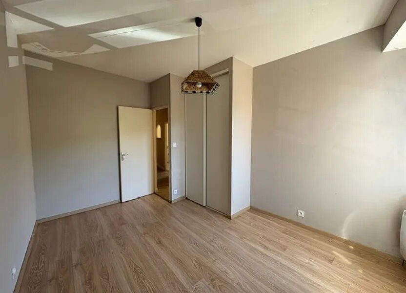 Appartement à louer, 70m², Marcillac-Vallon