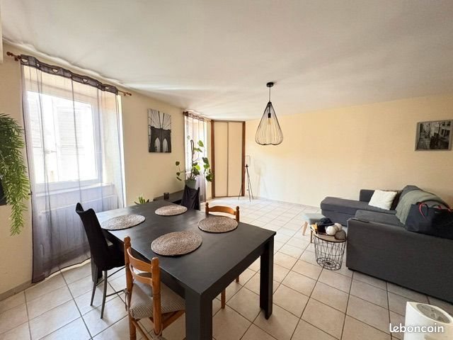 Appartement à louer, 51m², Conques