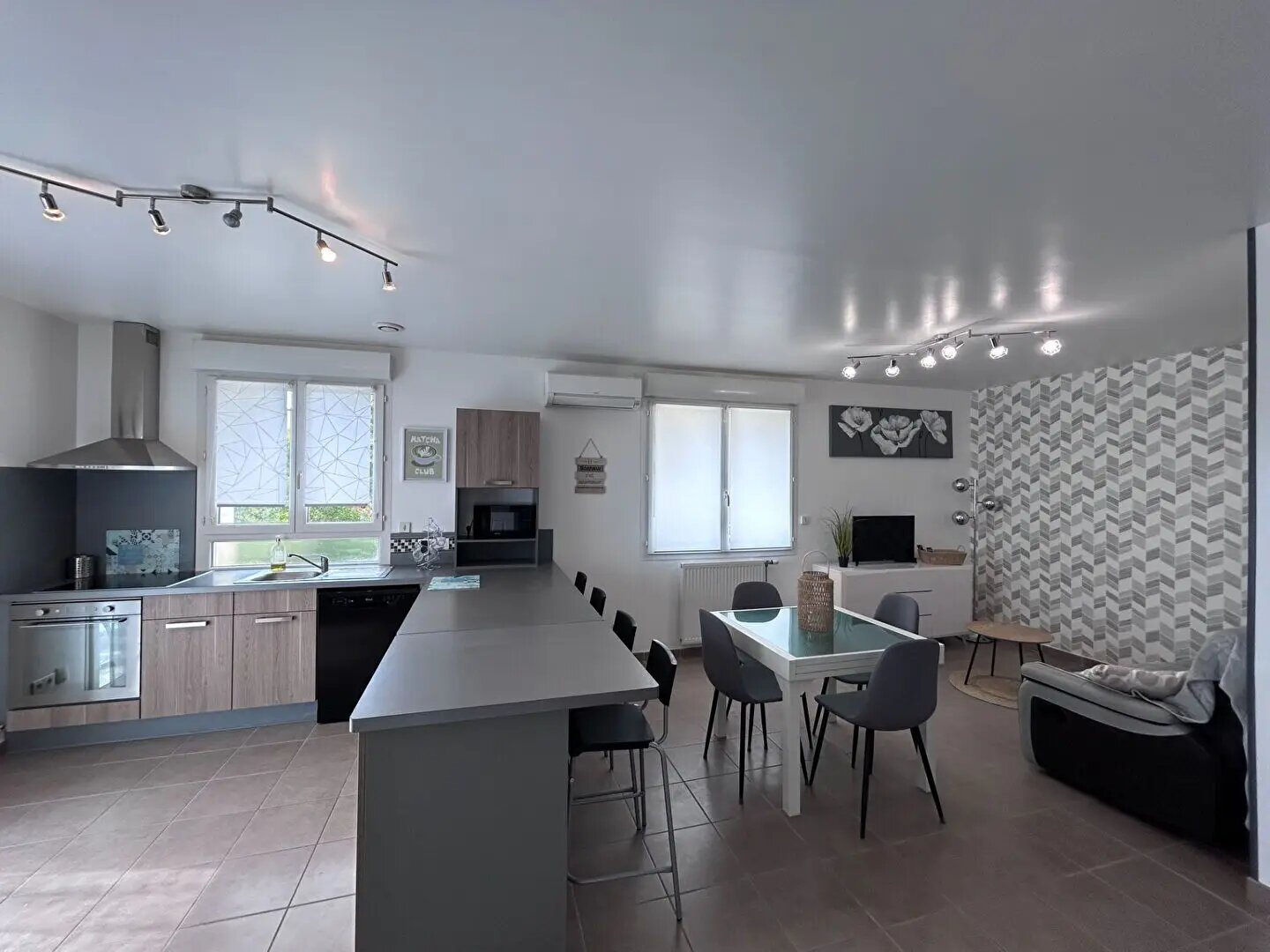 Appartement à louer, 74m², Montélimar