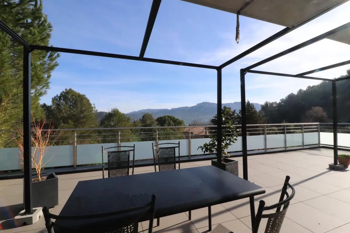 Maison à vendre, 230m², Roquevaire