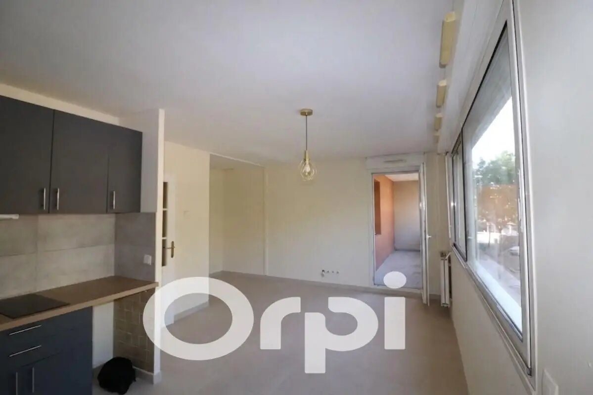 Appartement à louer, 26m², Aubagne