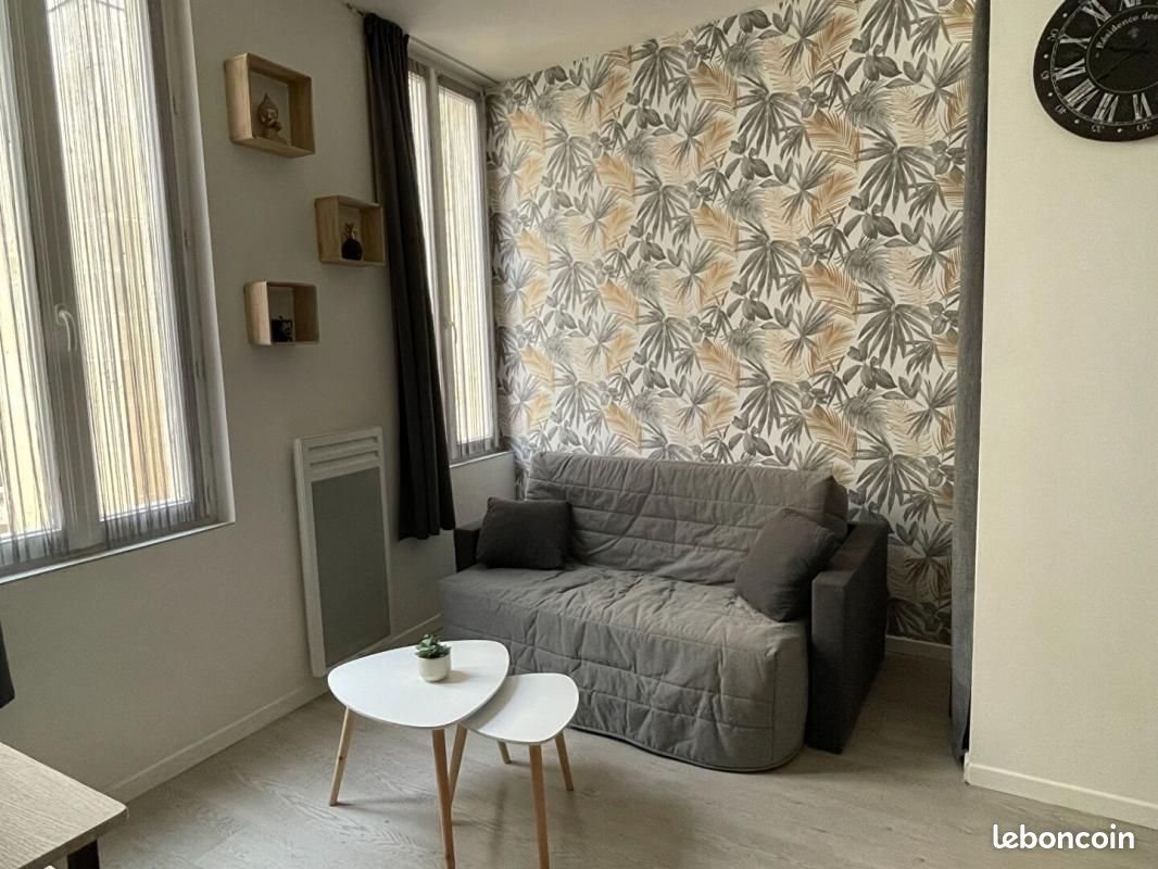 Appartement à louer, 17m², Rochefort