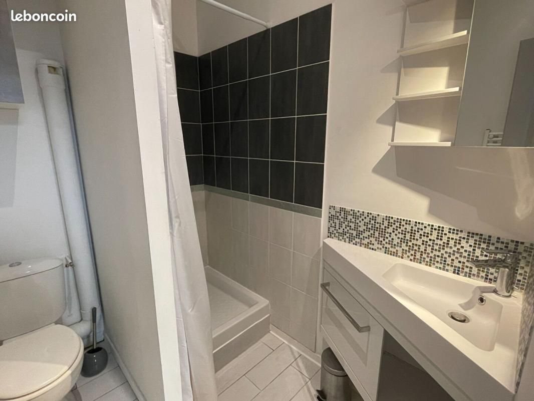 Appartement à louer, 17m², Rochefort