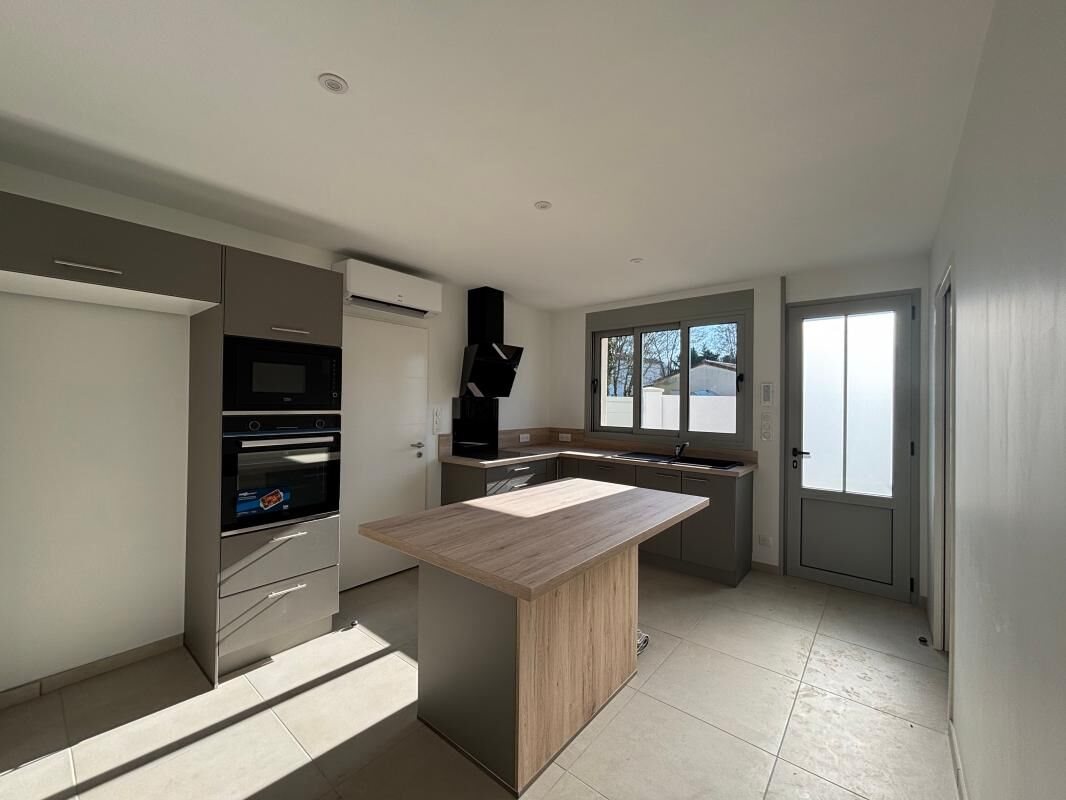 Maison à vendre, 162m², Saint-Laurent-de-la-Prée