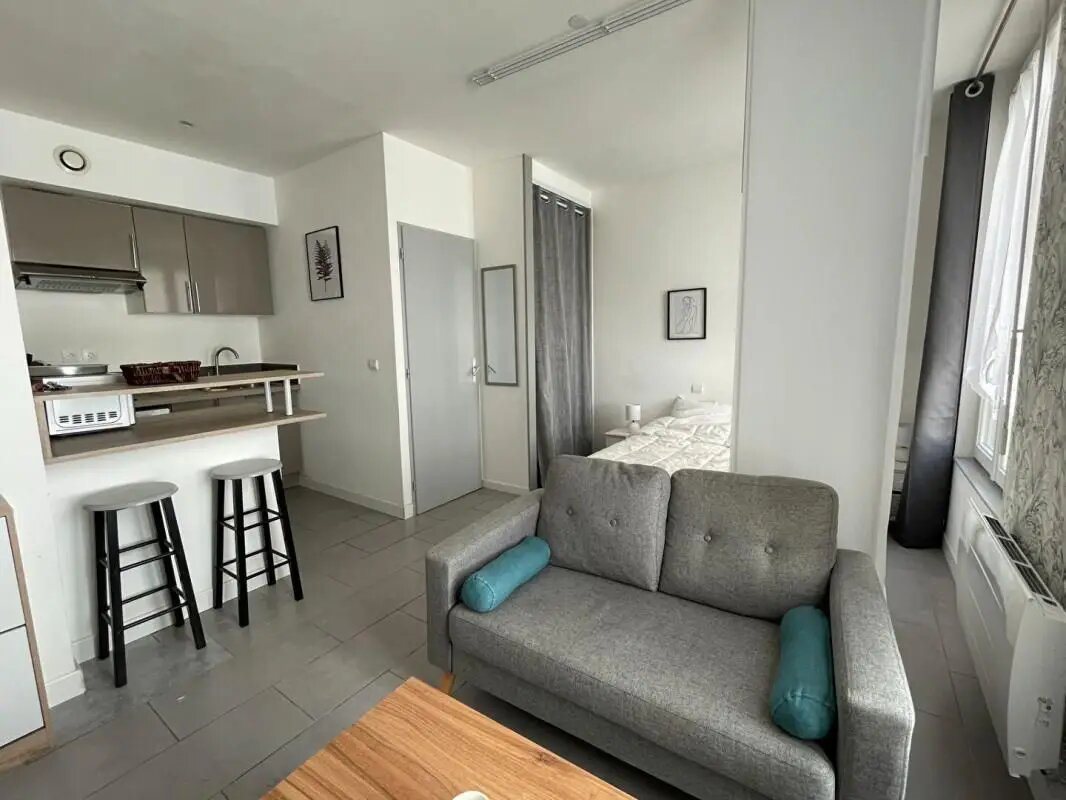 Appartement à louer, 21m², Rochefort
