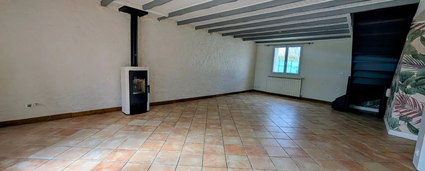 Maison à vendre, 116m², Lussant