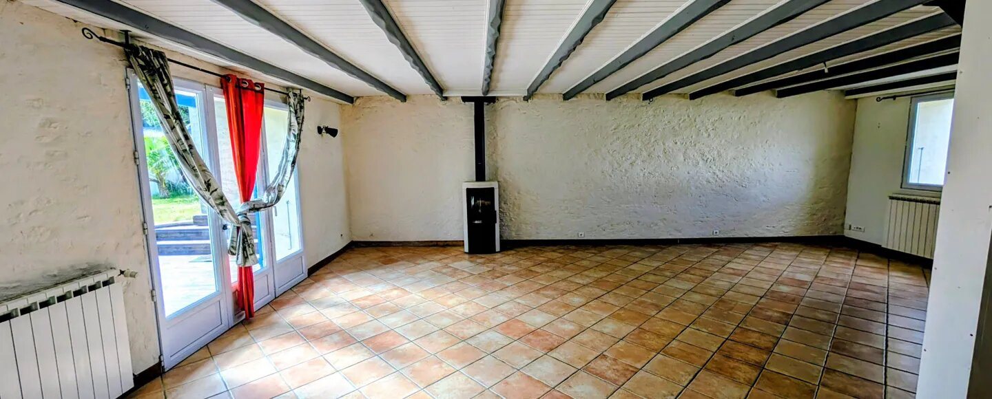 Maison à vendre, 116m², Lussant