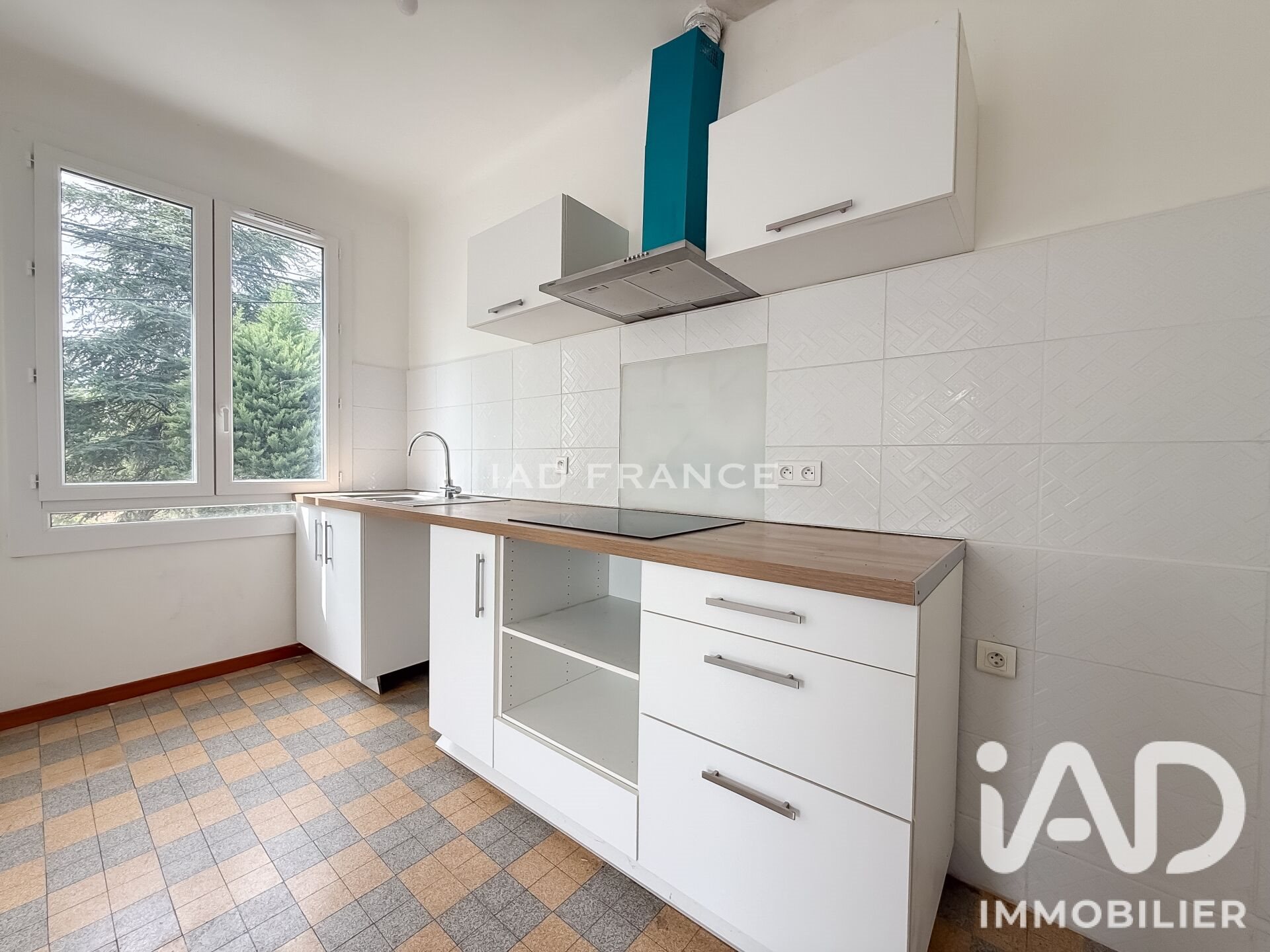 Maison à vendre, 71m², Saint-Saturnin-lès-Apt