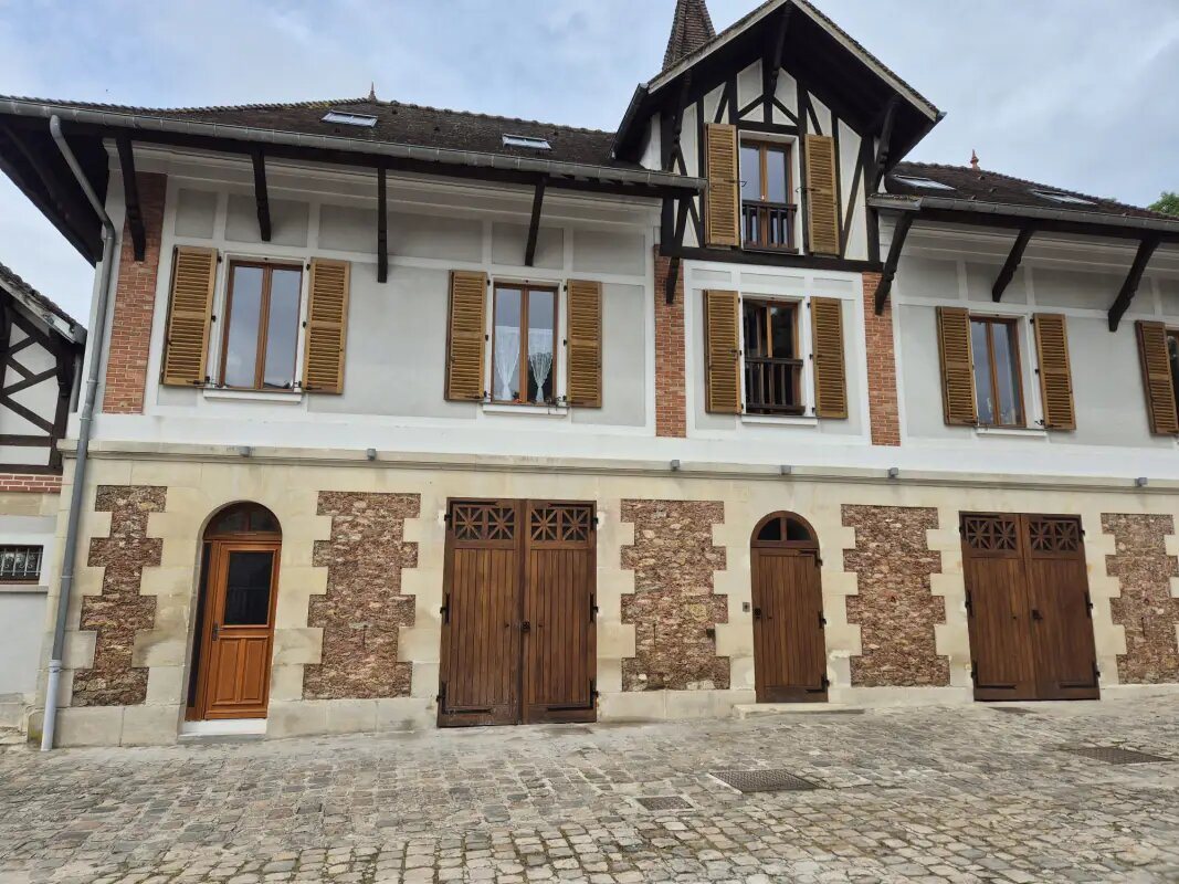 Appartement à louer, 38m², Nerville-la-Forêt