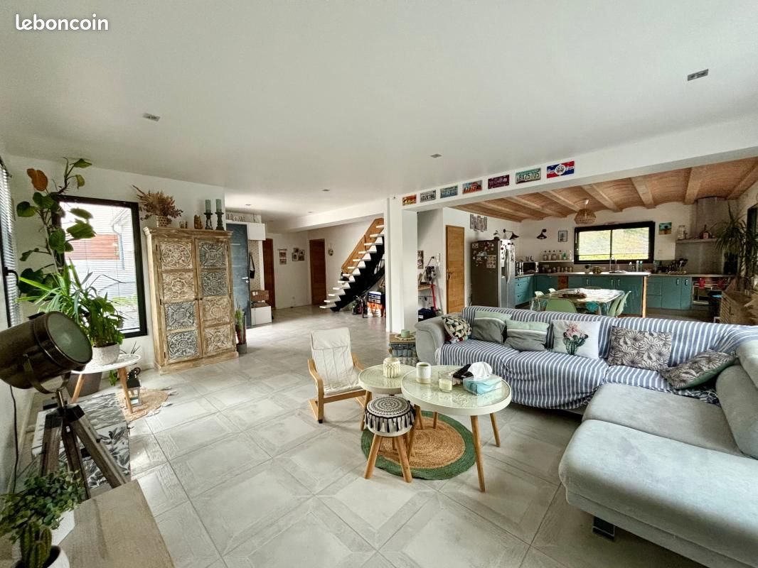 Maison à vendre, 140m², Poussan