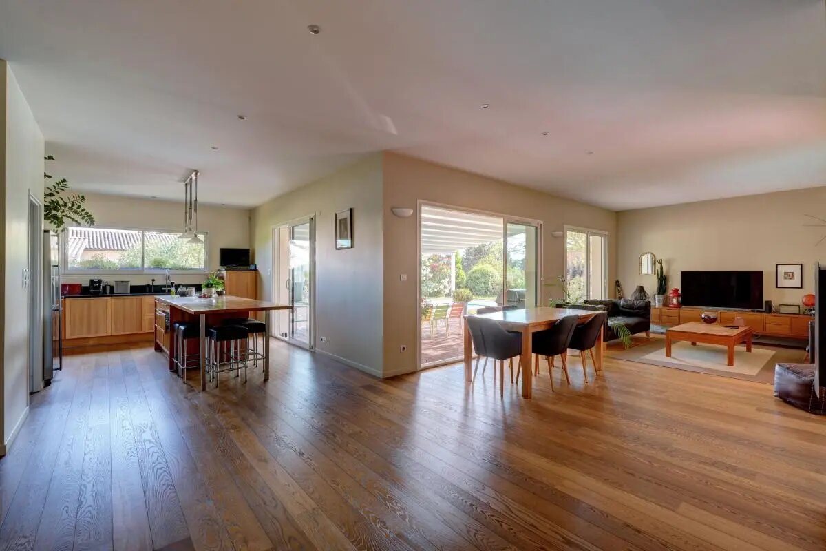 Maison à vendre, 185m², Saint-Cyr-sur-le-Rhône