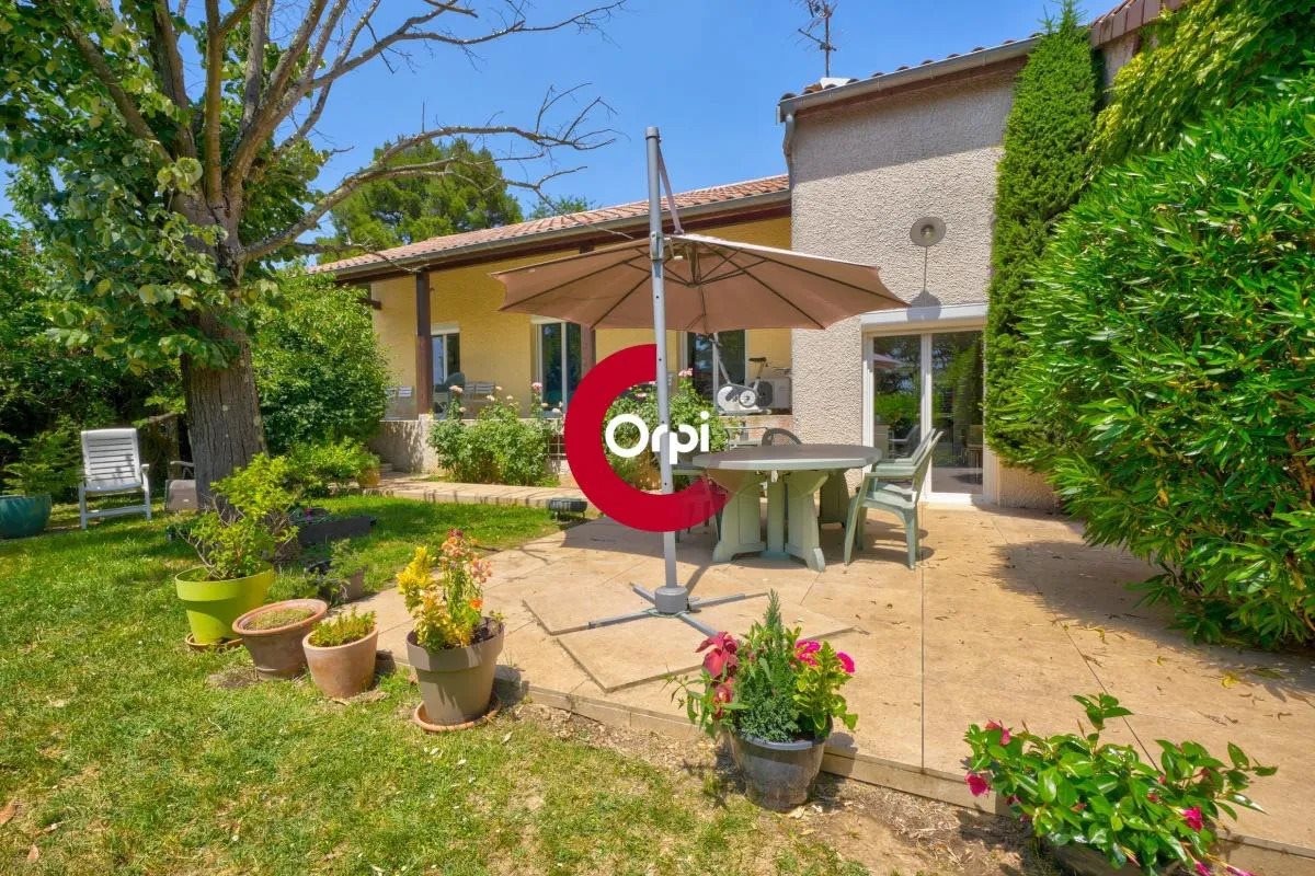 Maison à vendre, 203m², Saint-Cyr-sur-le-Rhône