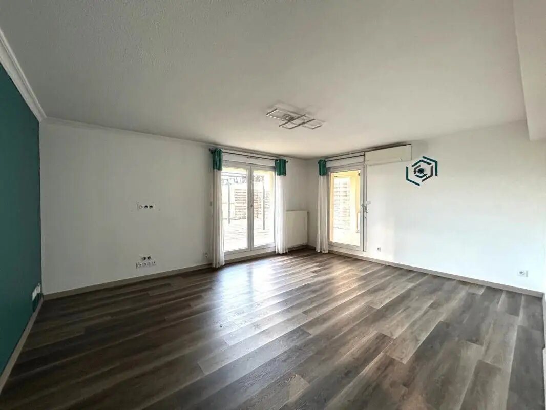 Appartement à vendre, 72m², Roussillon