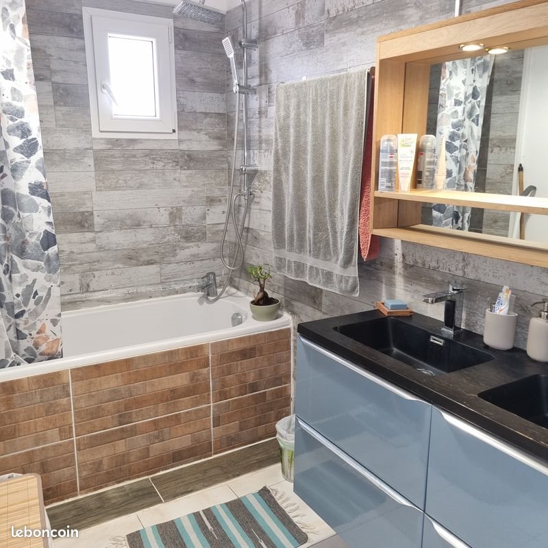 Maison à louer, 61m², Oraison