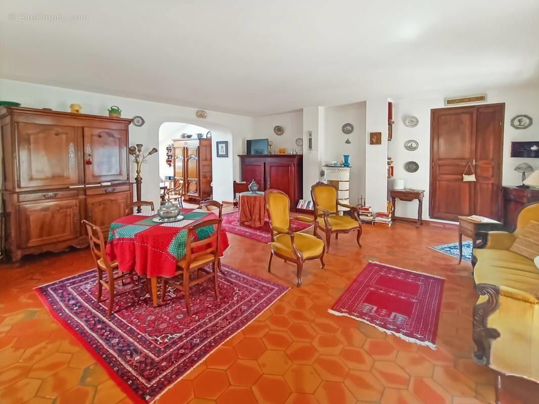 Maison à vendre, 189m², Oraison
