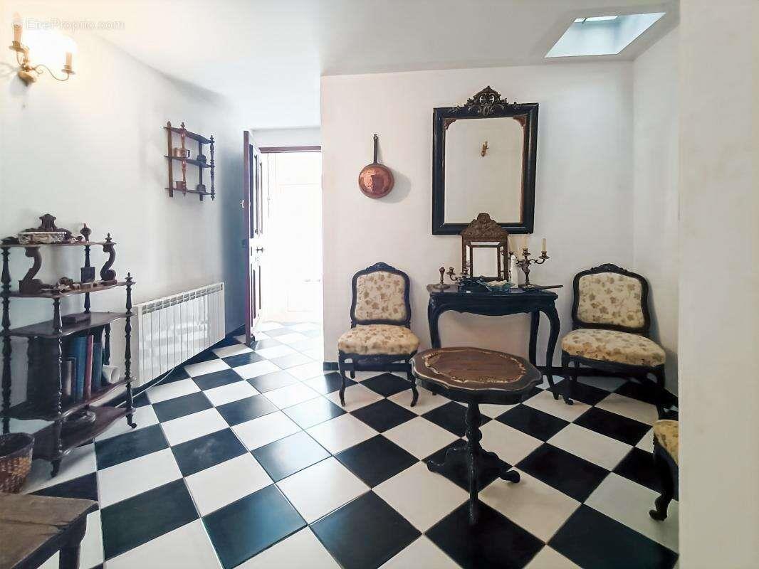 Maison à vendre, 189m², Oraison