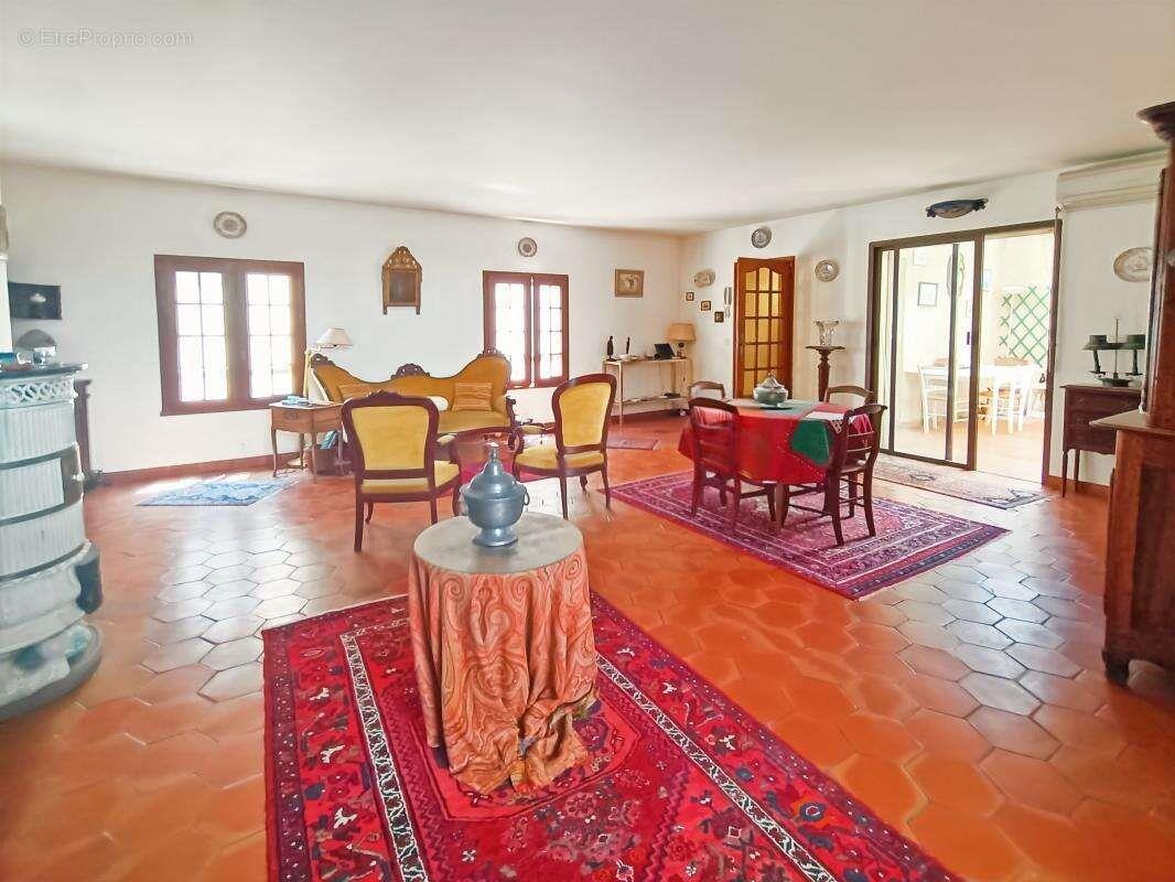Maison à vendre, 189m², Oraison