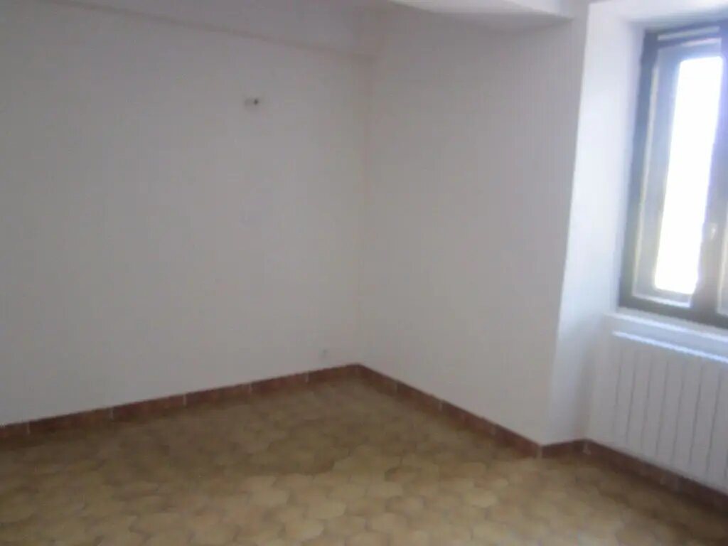 Appartement à louer, 55m², Aubignosc