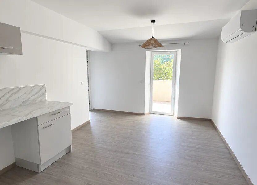 Appartement à louer, 32m², Gréoux-les-Bains