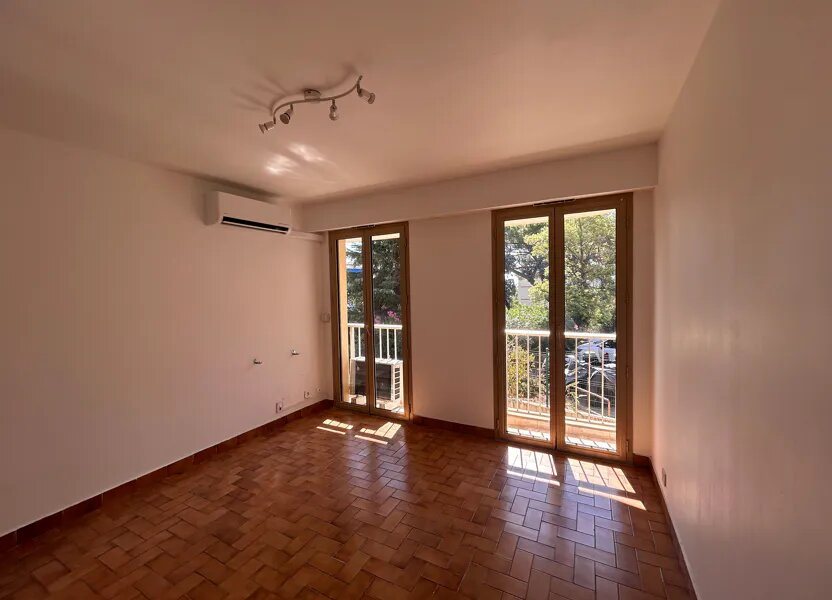 Appartement à louer, 20m², Cagnes-sur-Mer