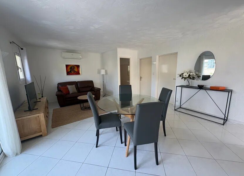 Maison à louer, 3m², Cagnes-sur-Mer