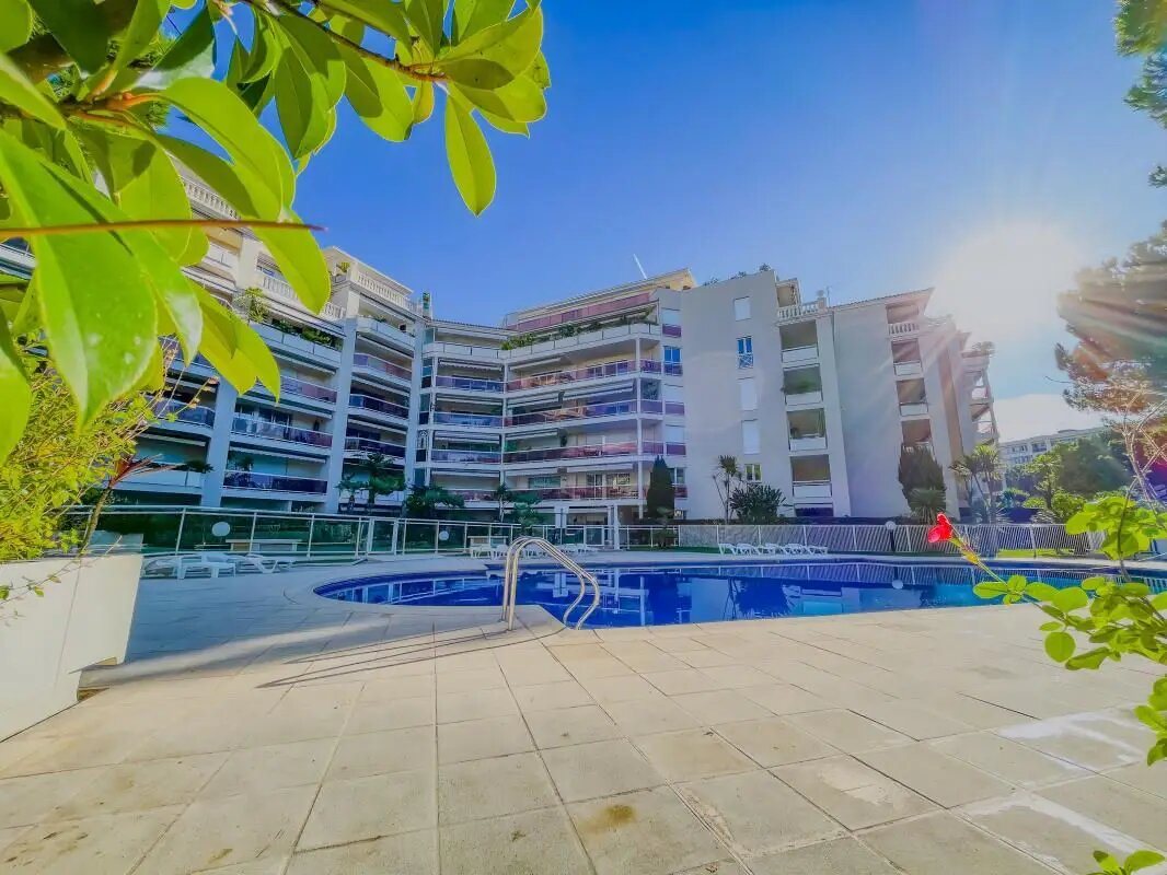 Appartement à vendre, 58m², Cagnes-sur-Mer