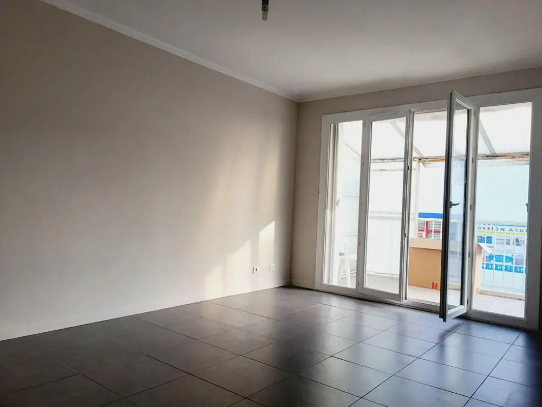 Appartement à louer, 59m², Saint-Laurent-du-Var