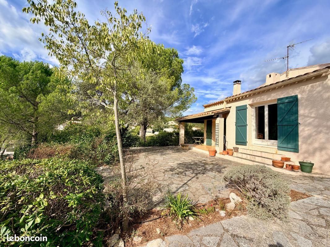 Maison à vendre, 155m², Vailhauquès