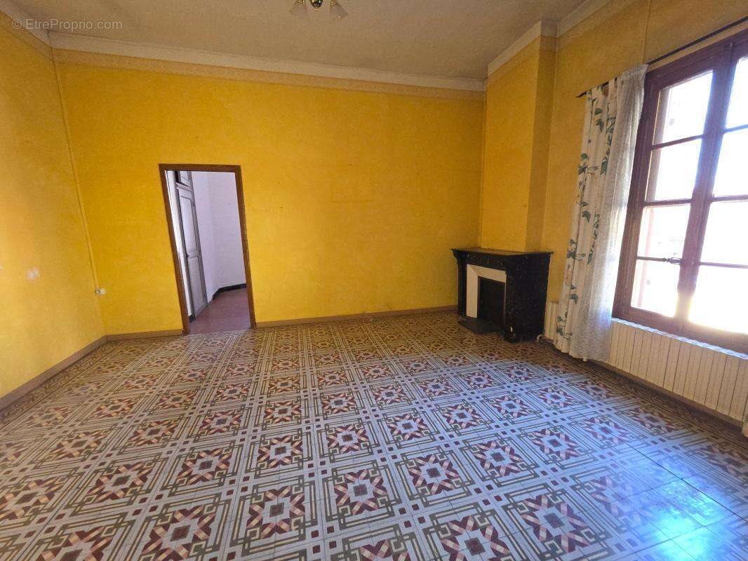 Maison à vendre, 184m², Bessan