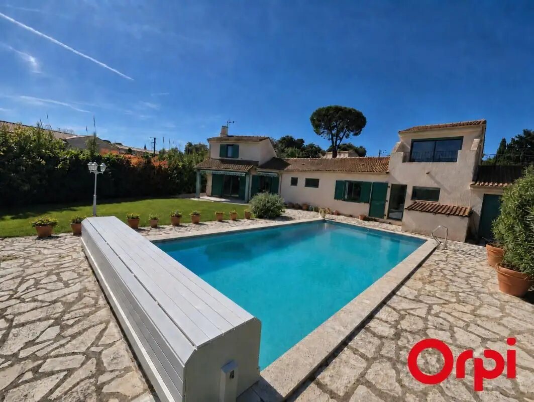 Maison à vendre, 218m², Tourbes