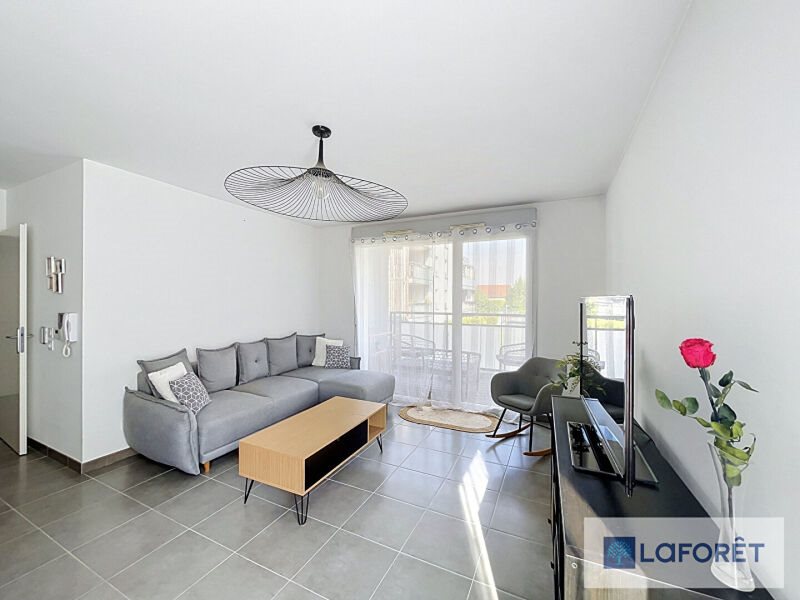 Appartement à louer, 60m², Gex