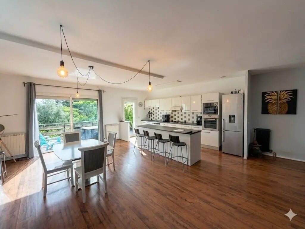 Maison à vendre, 129m², Camblanes-et-Meynac