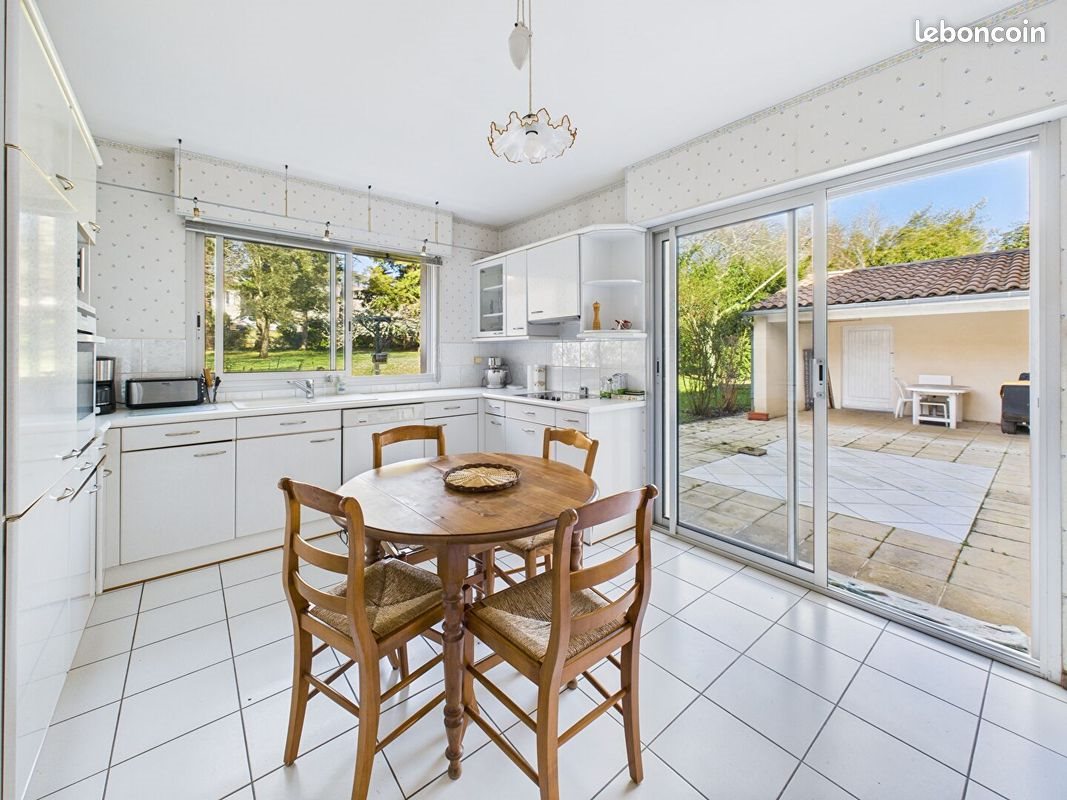 Maison à vendre, 194m², Latresne