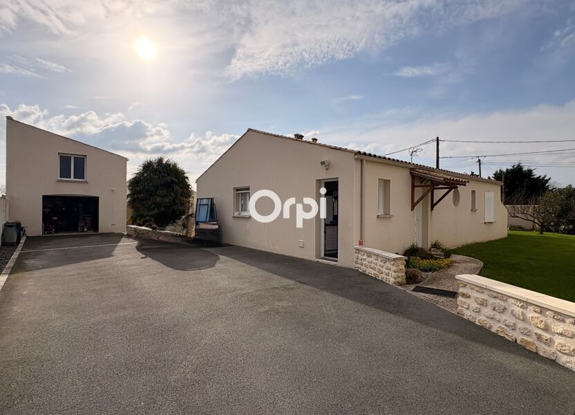 Maison à vendre, 132m², Saint-Just-Luzac