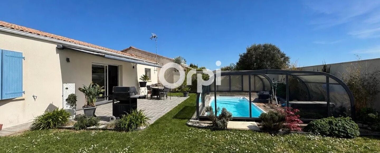 Maison à vendre, 118m², Saint-Just-Luzac