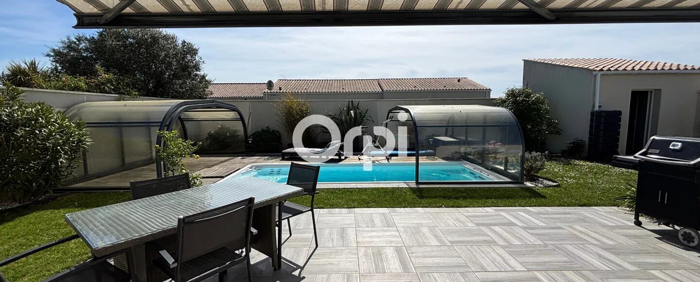 Maison à vendre, 118m², Saint-Just-Luzac